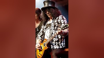 Slash and Myles Kennedy Rock Paradiso