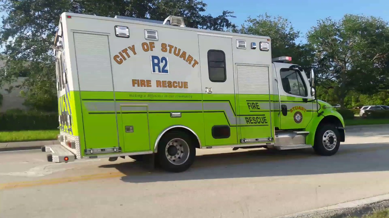 STUART FIRE RESCUE ENGINE 1 AND RESCUE 2 RESPONDING CODE 3!!! YouTube