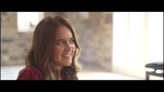 Exclusive interview by Hugh O'Brien with Irish country music artist Clodagh Lawlor.