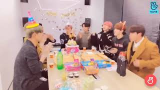 Ateez singing happy Birthday to Wooyoung