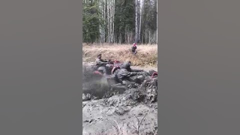 2016 Canam 850 XMR vs 2016 Polaris 850 Highlifter