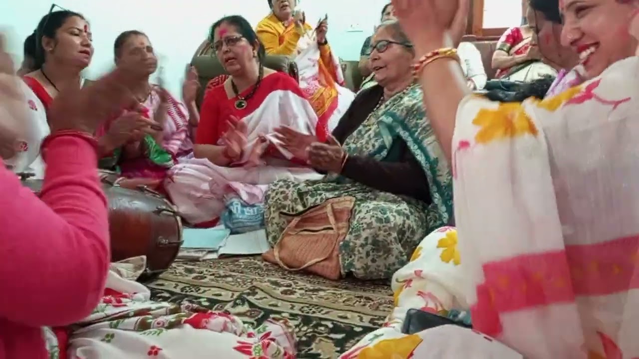 # बहुत ही सुंदर होली गायन #