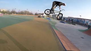BMX / 360-double barspin