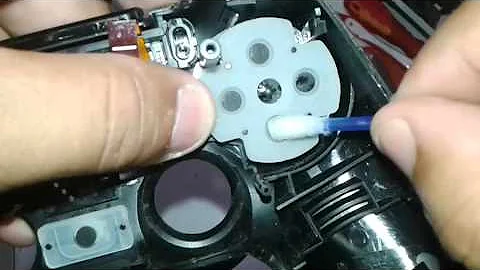 Como limpar o controle do PS4?