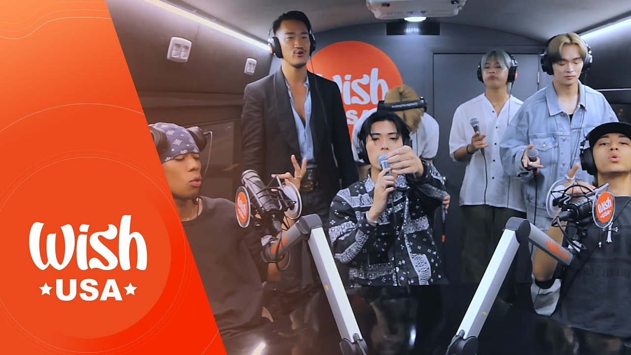 PSYCHIC FEVER performs 