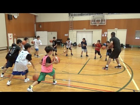 相模女子中バスケ部の1ハンドシュート&男子顔負け1on1強化ドリル