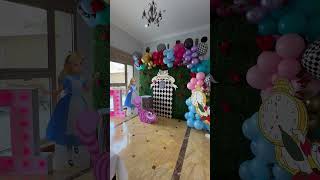 Alice in Wonderland Birthday Party Decorations