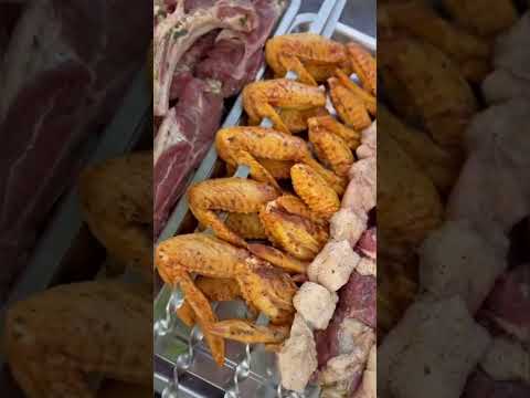 как насаживать шашлык на шампур. Мастер класс шашлыки для души!!! #грозный