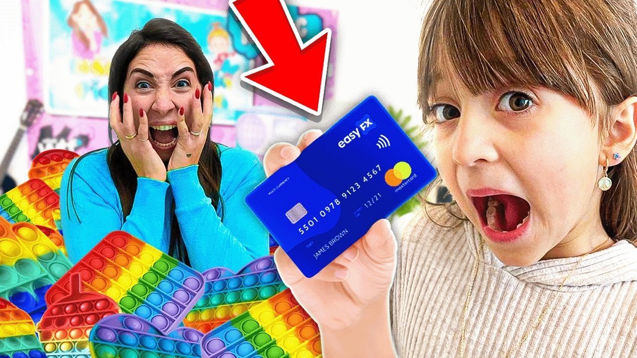 FIGLIACHIARA COMPRA 1000 POP IT DI NASCOSTO CON LA CARTA DI CREDITO DI MAMMAGIULIA ! #mgfc