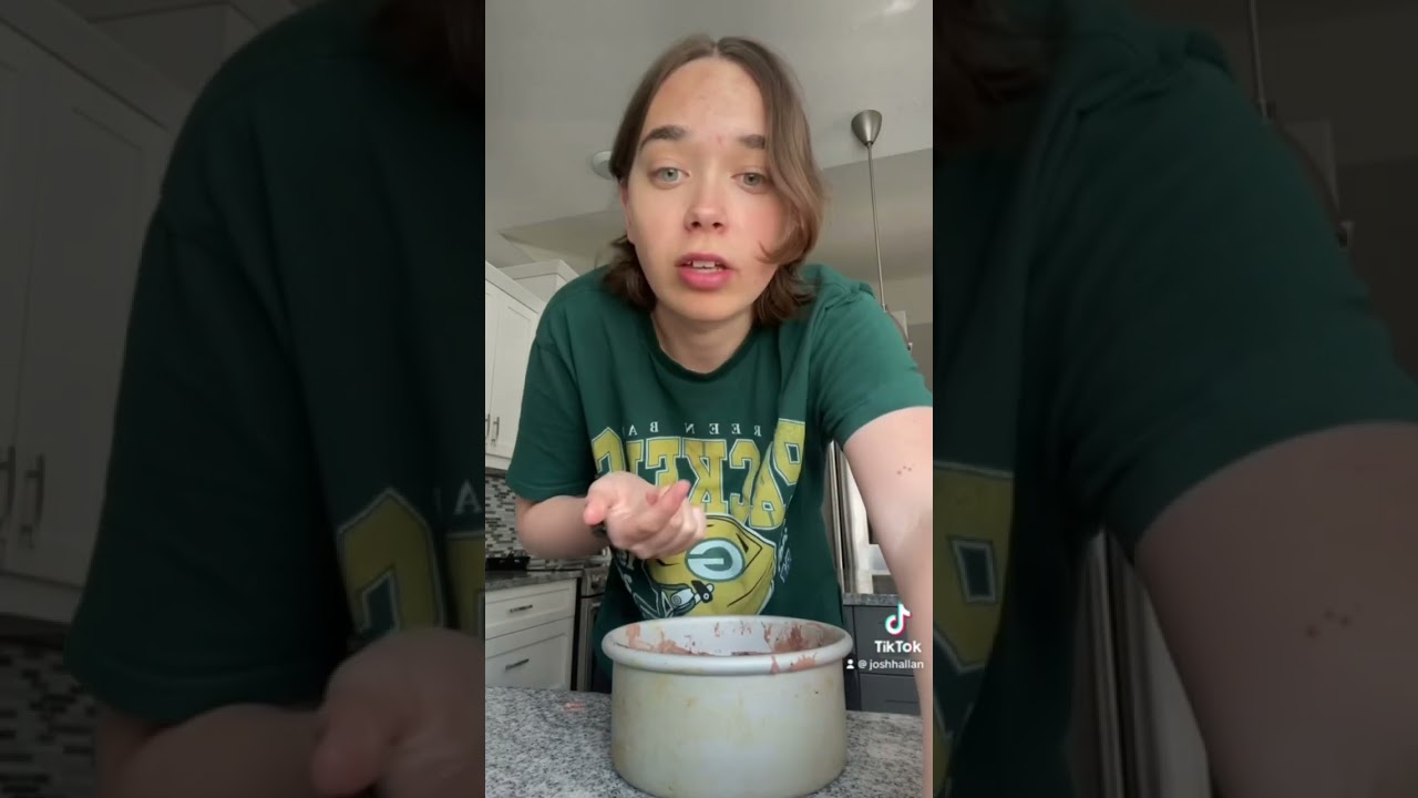 Trying to make an ice cream cake 