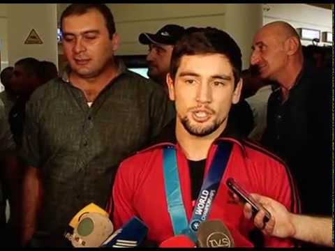 ლადო ხინჩეგაშვილის ჩამოსვლა აეროპორტში