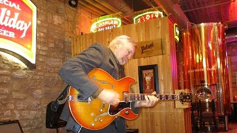 Mark Bateman - How High the Moon - Live at Potosi ...