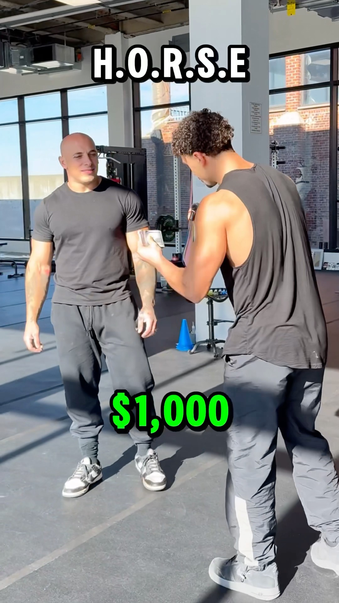 Game of horse for $1,000 at the gym??‼️@BROOKLYNTANK