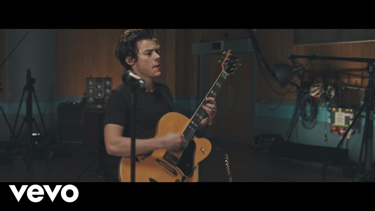 Harry Styles - Kiwi (live in studio)