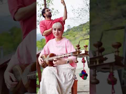 تار نوازی نغمه مرادآبادی با آهنگ پیرهن صورتی از ایرج  