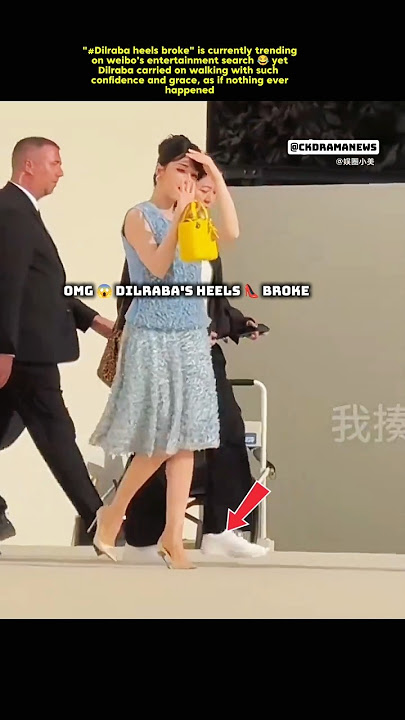 Omg 😱 Dilraba's heels broke in dior show #dilraba #dilrabadilmurat #dior #pfw2025 #cdrama #shorts