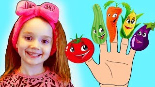 Here I am Song with Color  Finger Family Song | Kids Nursery Rhymes  with Vegetable by SoNikA