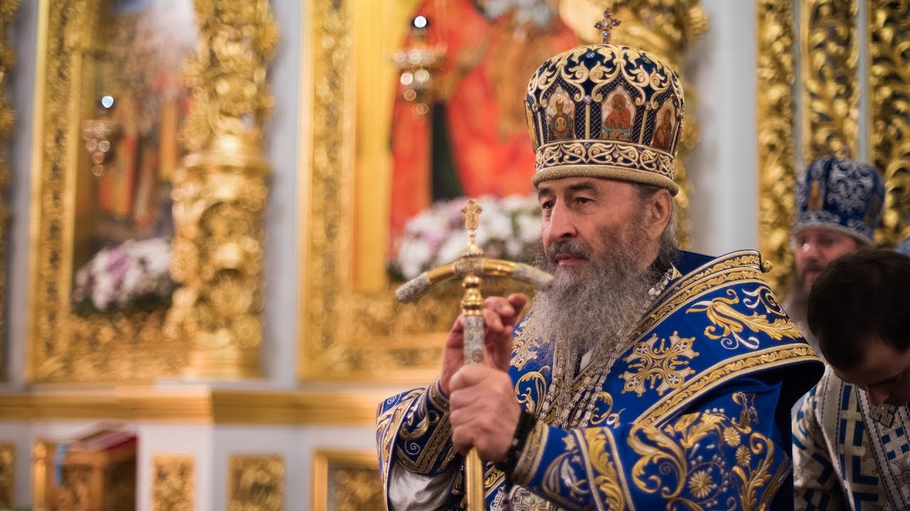 Предстоятель благословил совершить усиленную молитву о сохранении Лавры