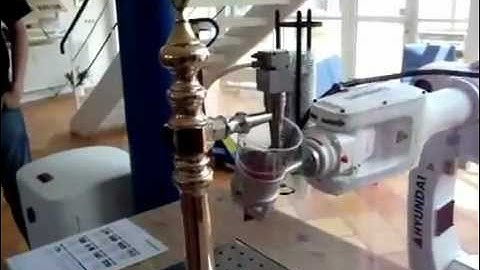 Robot beer machine