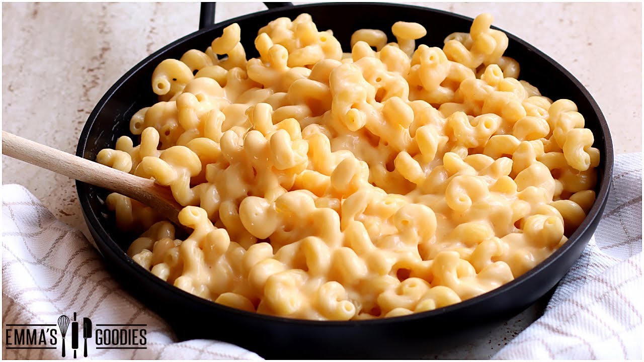 Simple Macaroni and Cheese Recipe (with Video)