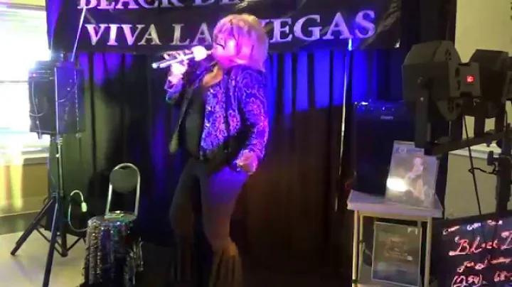 Sandra 'Black Diamond' Hawkins Performs for Nursin...