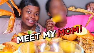 MEET MY MOM MUKBANG! SHE HAD ME AT 13?? OUR FIRST SEAFOOD BOIL