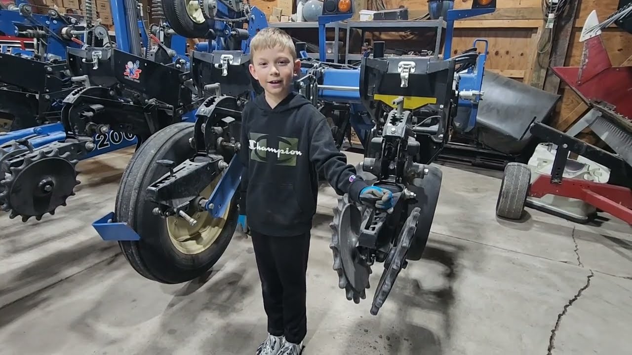 Re-building Our Kinze Planter