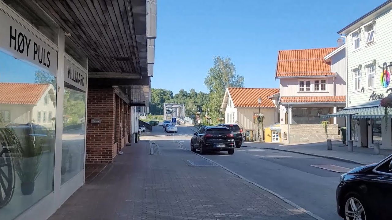 Walking Tour In Norway - Eidsvoll