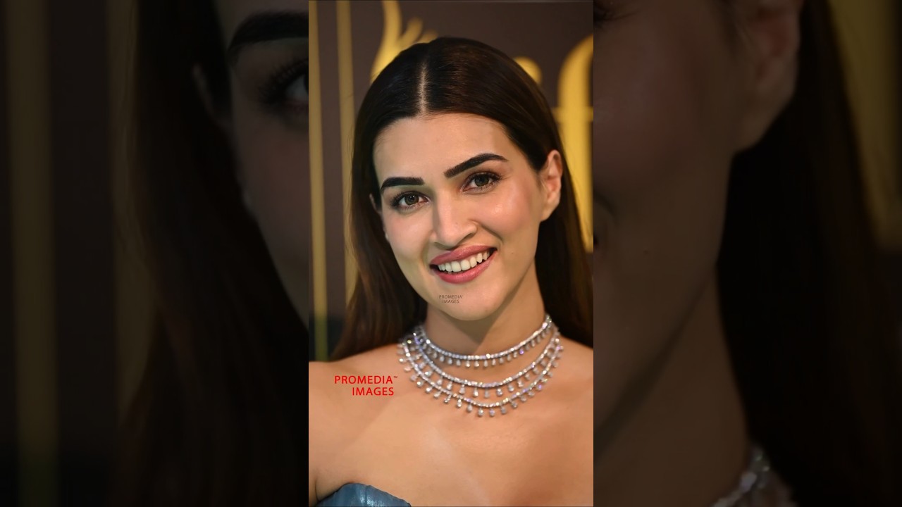 1/2 Kriti Sanon flaunting her toned legs at IIFA Awards 2024 | ProMedia