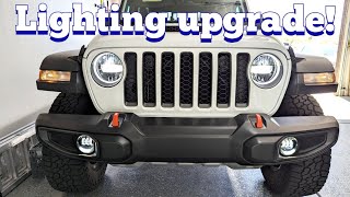 Installing LED lighting  from Auxbeam on the Jeep Gladiator Mojave plug and play!