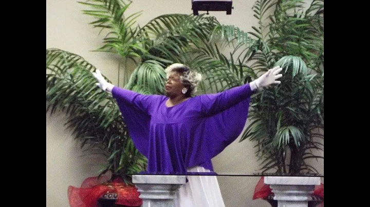 Mae Proctor Praise Dance at the Rock 9/20/2015