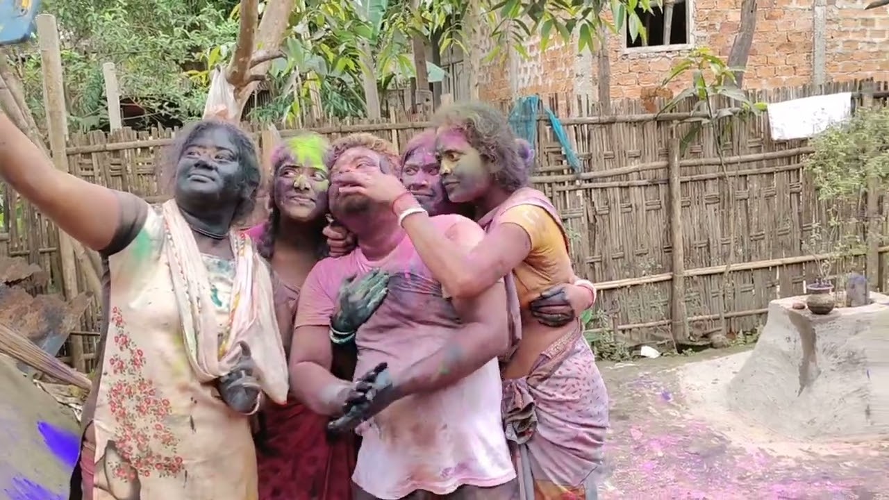 Gaon Ke Sali Sang Jabardast Holi Putai/Aise Lagate Bhabhi Holi