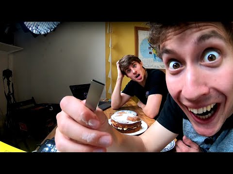 We got sent a mysterious USB... - We got sent a mysterious USB...