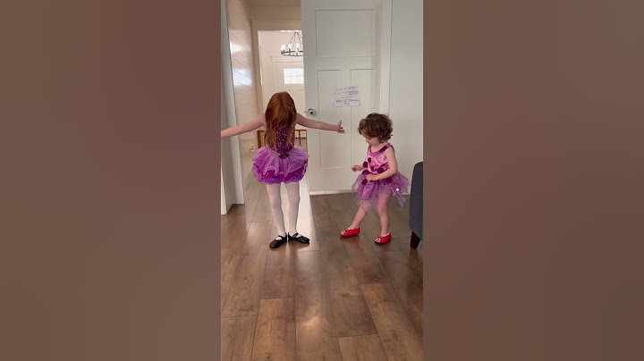 ADLEY turns into a BALLERiNA!! @AforAdley 🩰 Navey & her BiG SiSTER practice a BALLET! #shorts