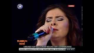 Burcu SÖYLEMEZ - Kapın Her Çalındıkça Resimi