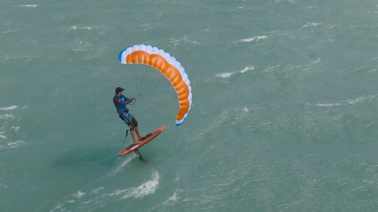 Triple Seven P.T. Hybrid Review• Parawing Upwind Test  Today we tested the Triple Seven P.T. Hybrid