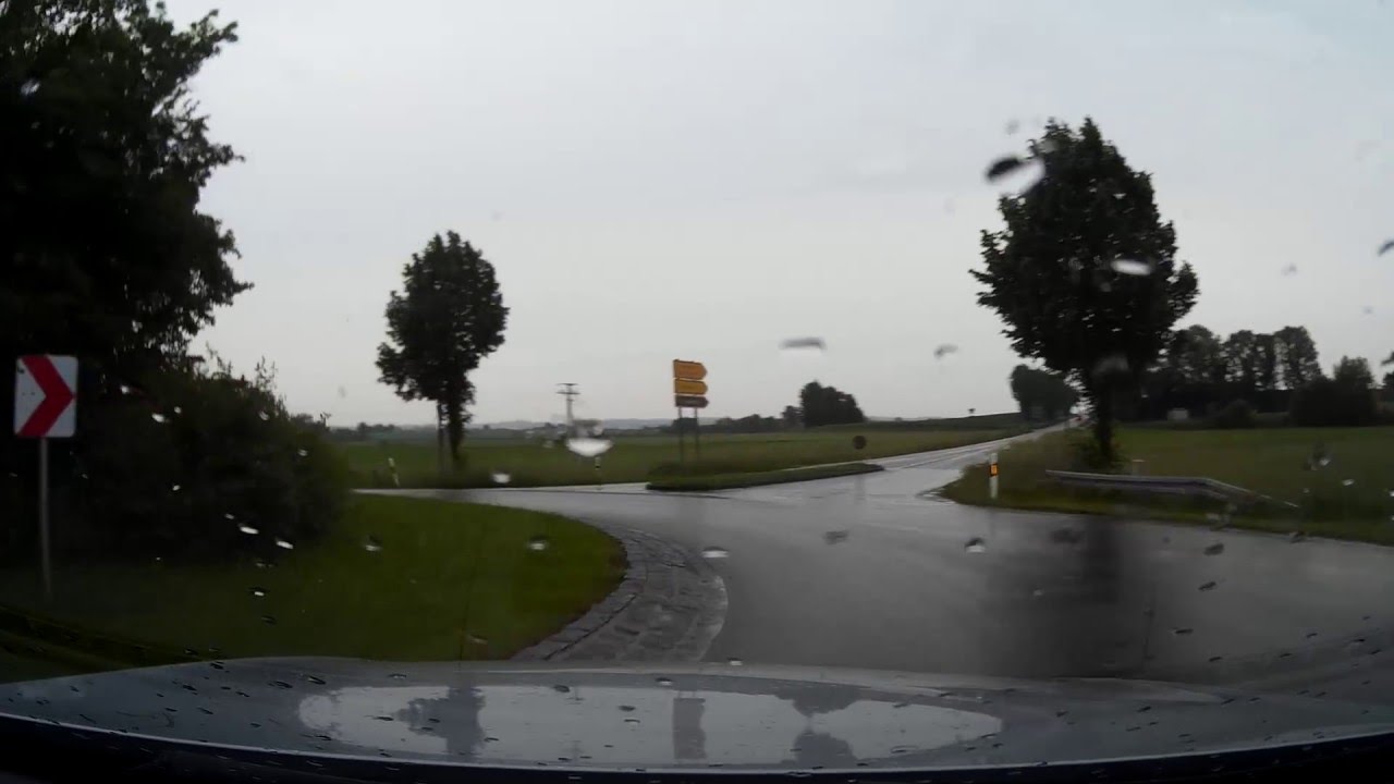 BMW E90 325i Street Drift - Drifting