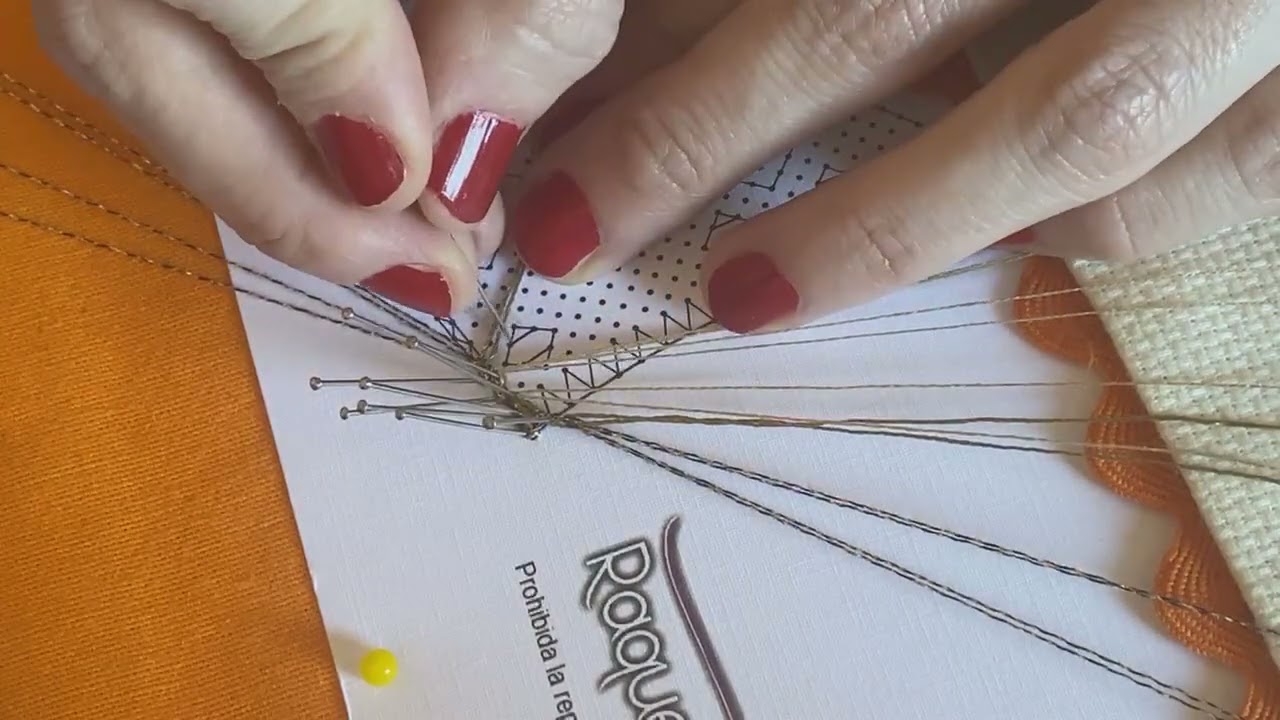 Inicio del Abanico 01 de Encaje de Bolillos de Raquel M. Bolillotuber