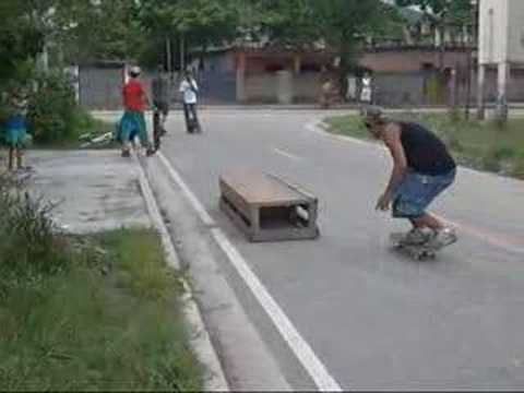 Mag skateboarding (Gerson "Barata")