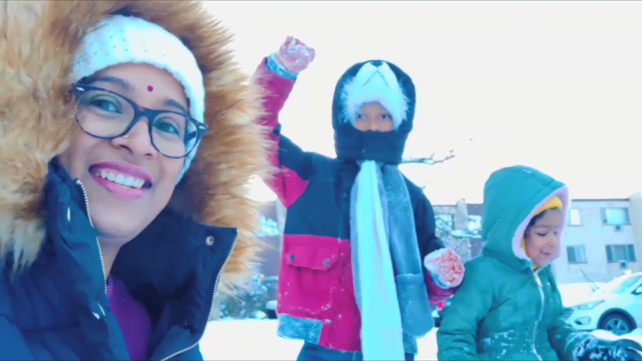 First Snowfall in Chicago ❄️😱 | My First Snow Experience with Livio | Kannada Vlog