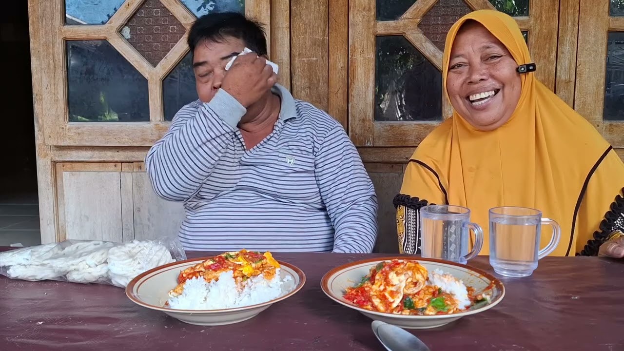 telat masak pak makan seadanya berdua