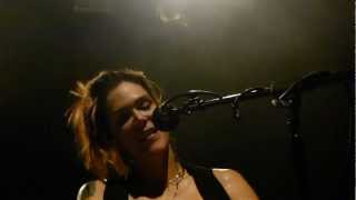 Beth Hart - Wash Your Feet You Stinking Mother F-er!