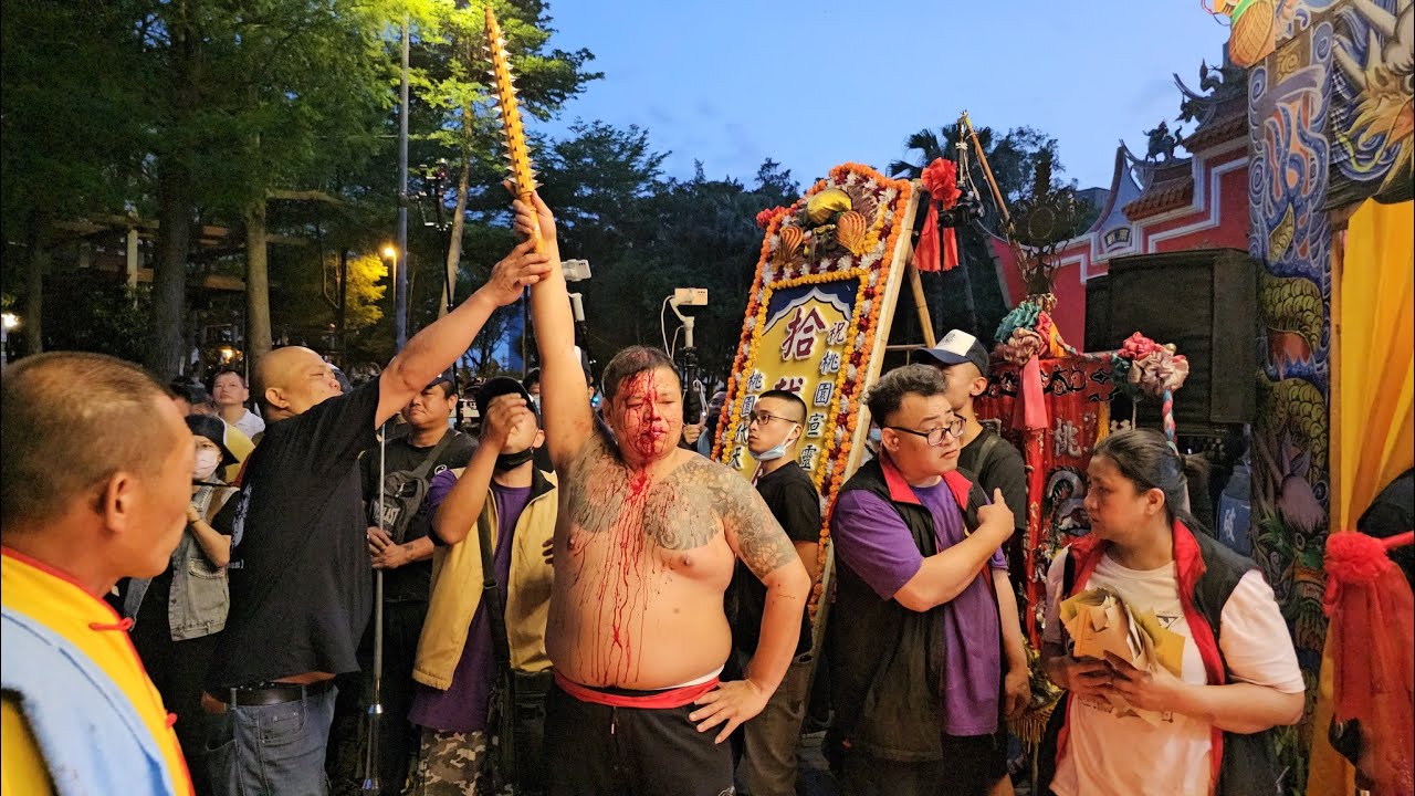 【乩童三位&退駕】~112桃園宣靈堂玄聯會五福大帝南巡謁祖暨10週年遶境 - YouTube