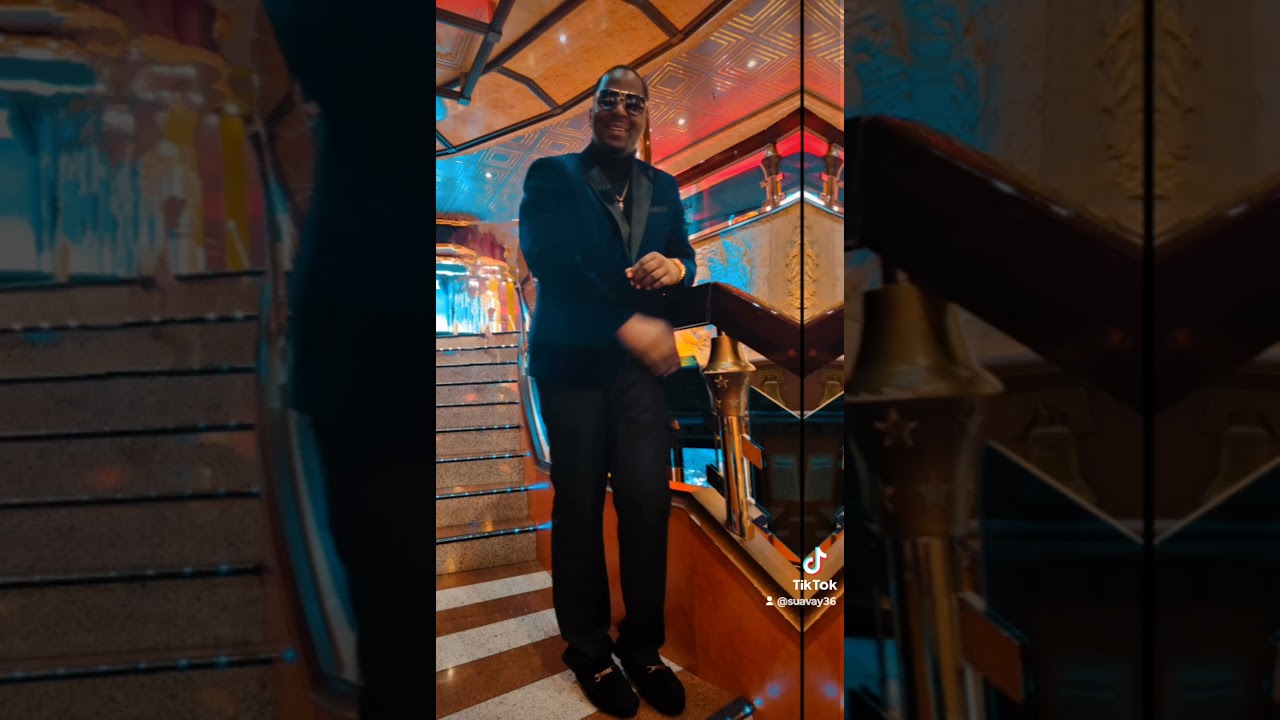 🖤💙#ElegantNight😎#CarnivalValor🛳️ #johnnygill
