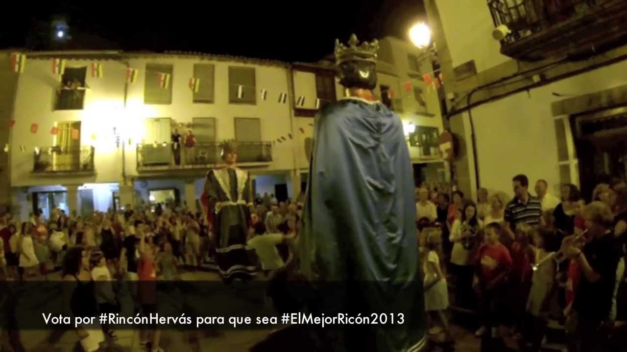 Cabezudos y vaca de fuego 2013