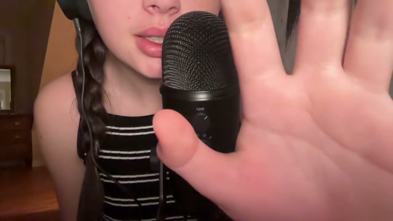 Asmr scratching your face|+mouth sounds