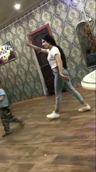 trending Arab girl dance moves 🤗⚡✨💥