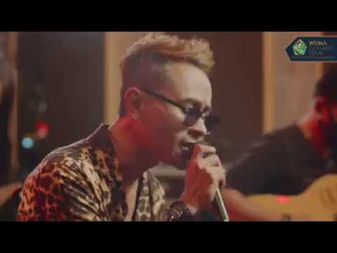 Mama Papa Larang - Iskandar Ismail