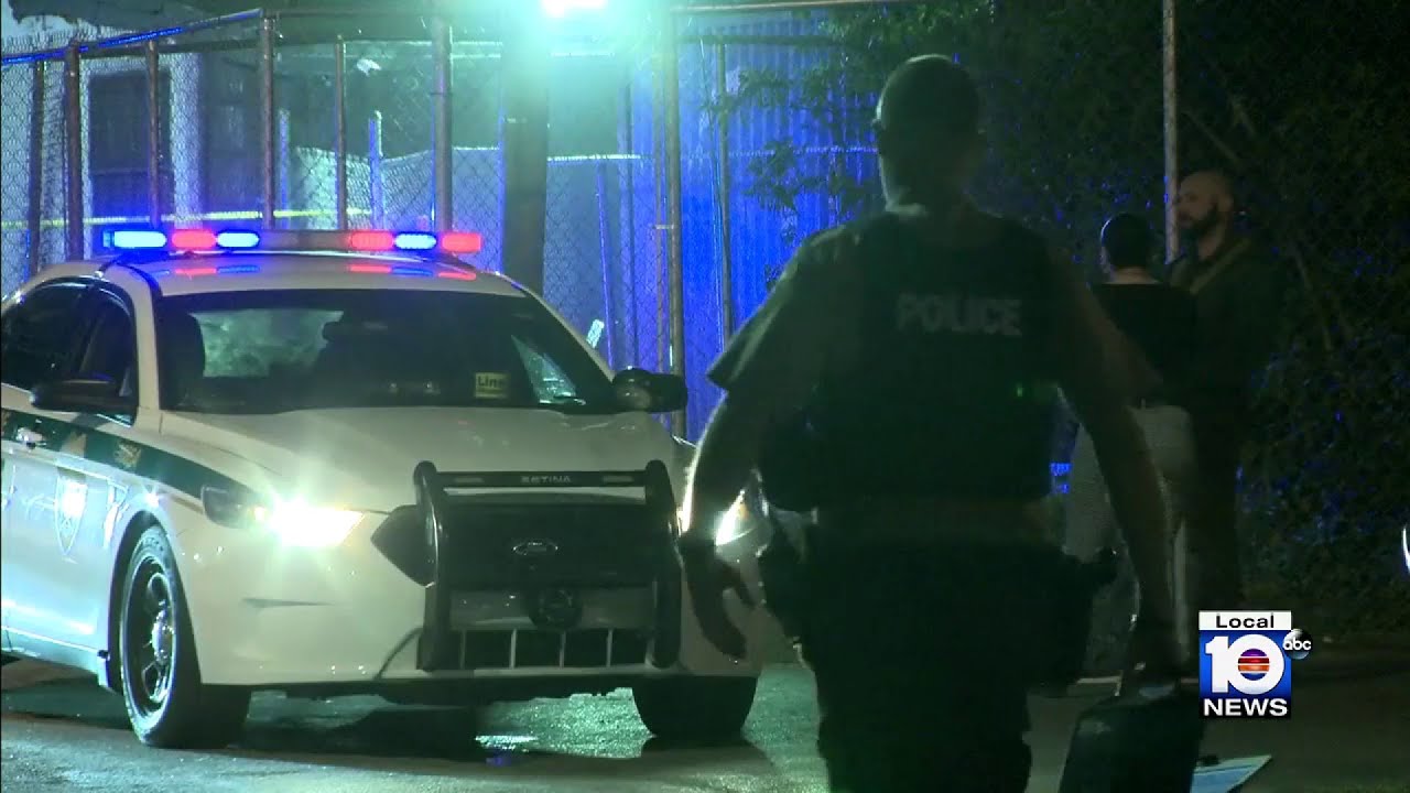 Police investigate double shooting in northwest Miami-Dade - YouTube