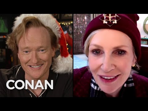 Video: Jane Lynch Čistá hodnota: Wiki, vydatá, rodina, svadba, plat, súrodenci